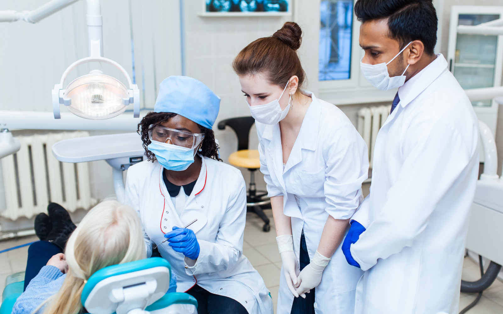 HealthSCience_Dentistry_AdobeStock_245685829 , Mitchell College