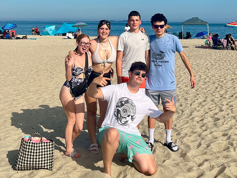 Thames, Mitchell College