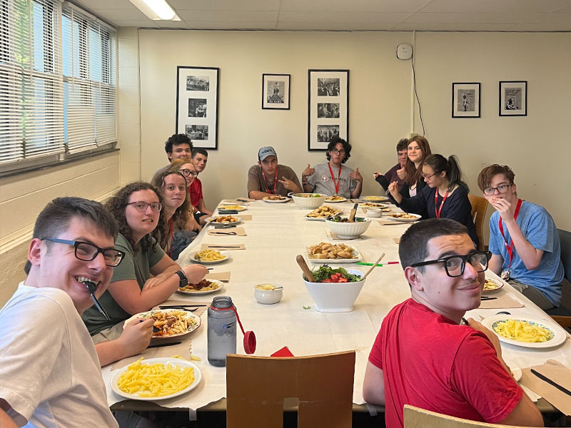 Thames, Mitchell College